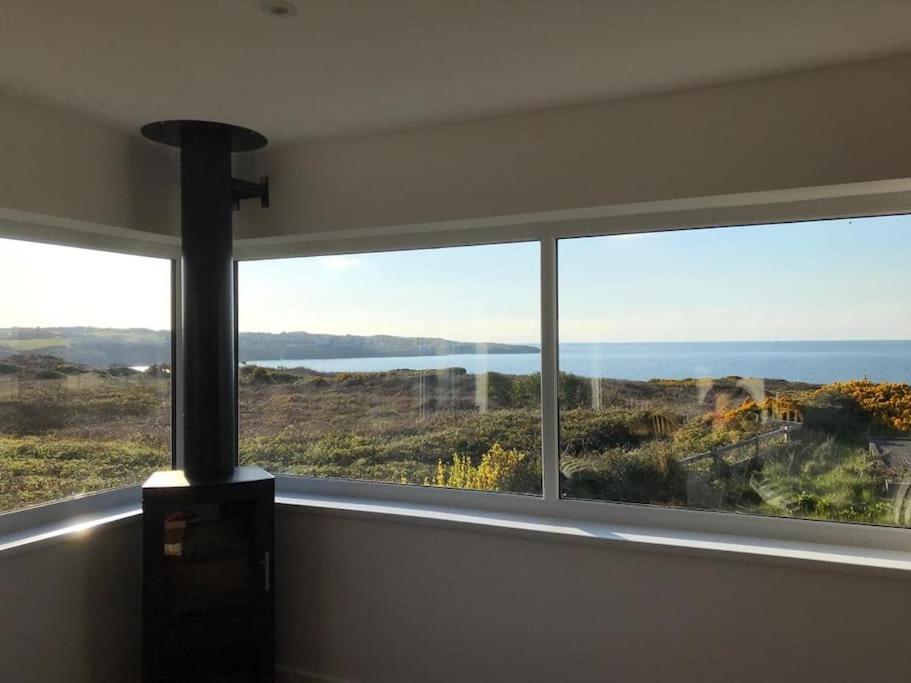 Coastal Bungalow, Sleeps 5 And Ideal For Walkers Amlwch Екстер'єр фото
