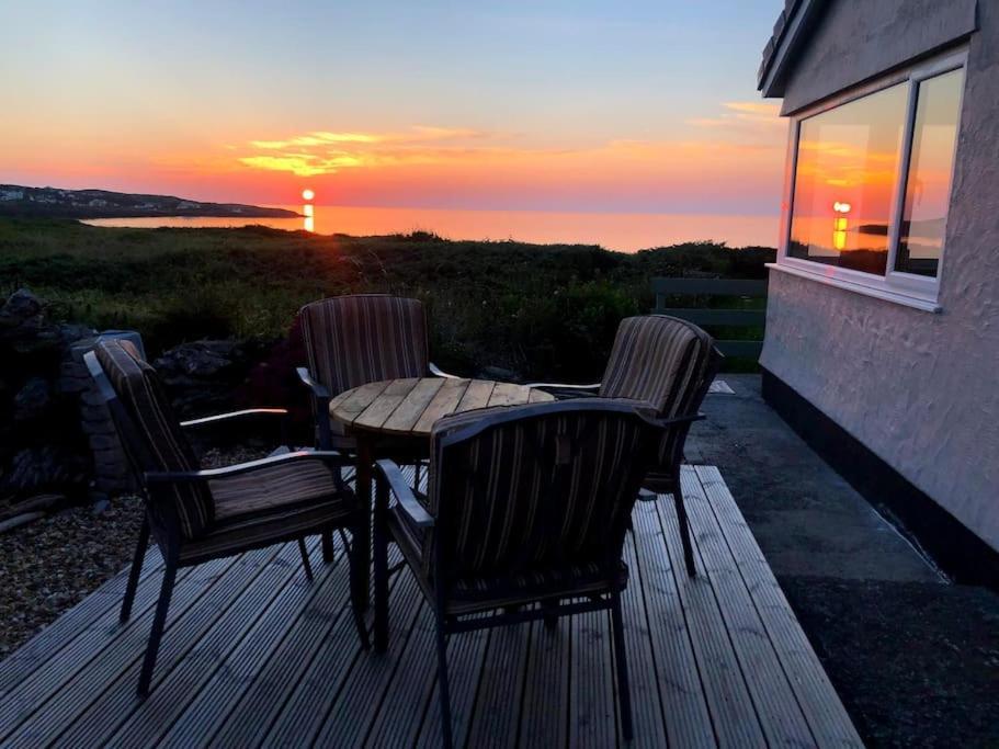 Coastal Bungalow, Sleeps 5 And Ideal For Walkers Amlwch Екстер'єр фото