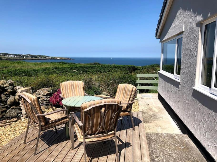Coastal Bungalow, Sleeps 5 And Ideal For Walkers Amlwch Екстер'єр фото